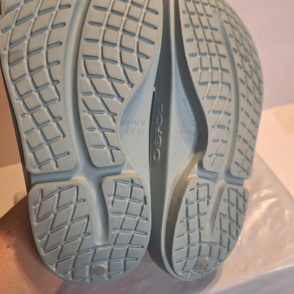 OOFOS Blue Flip Flops Thong Women's Sandals. Size 10 - Picture 6 of 11